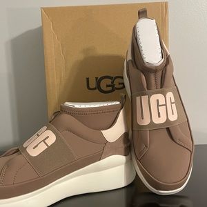 🌺 like new Neutra Platform Sneaker Size 7 doesn’t include the inside cartoons